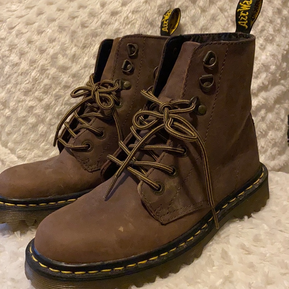 Dr. Martens boots ✨